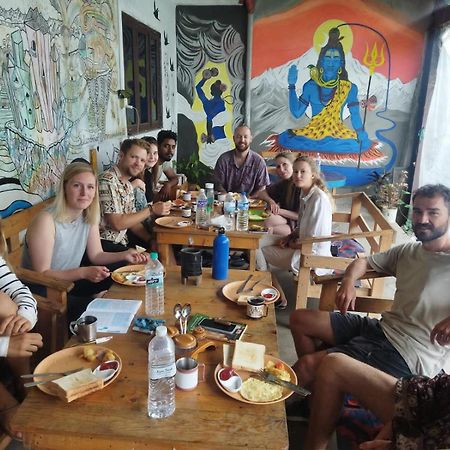 Pokhara Youth Hostel Bagian luar foto