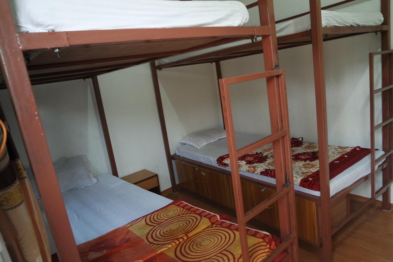 Pokhara Youth Hostel Bagian luar foto