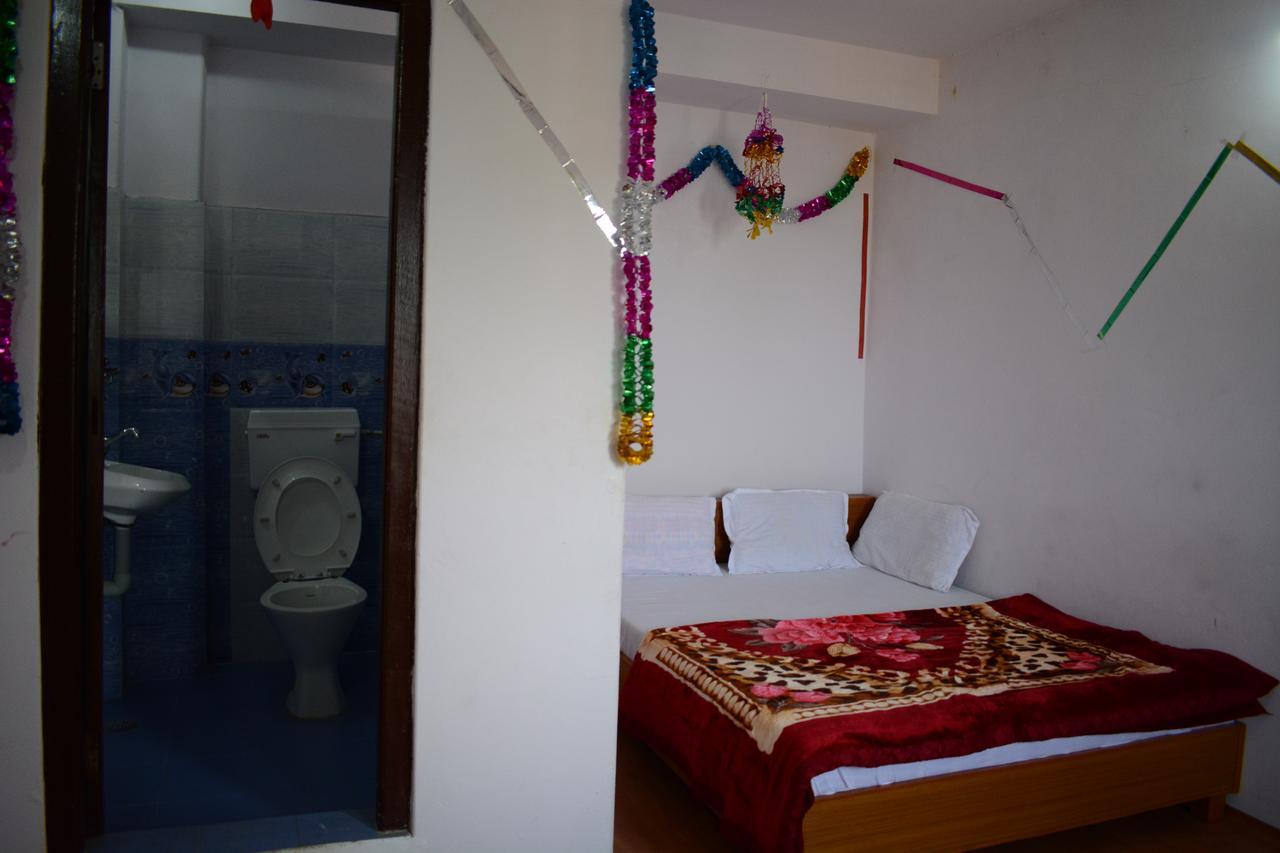 Pokhara Youth Hostel Bagian luar foto