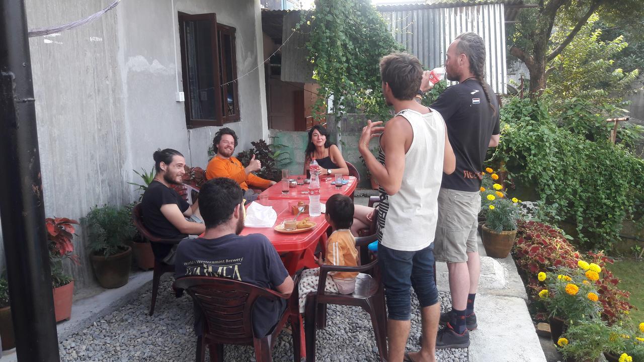 Pokhara Youth Hostel Bagian luar foto
