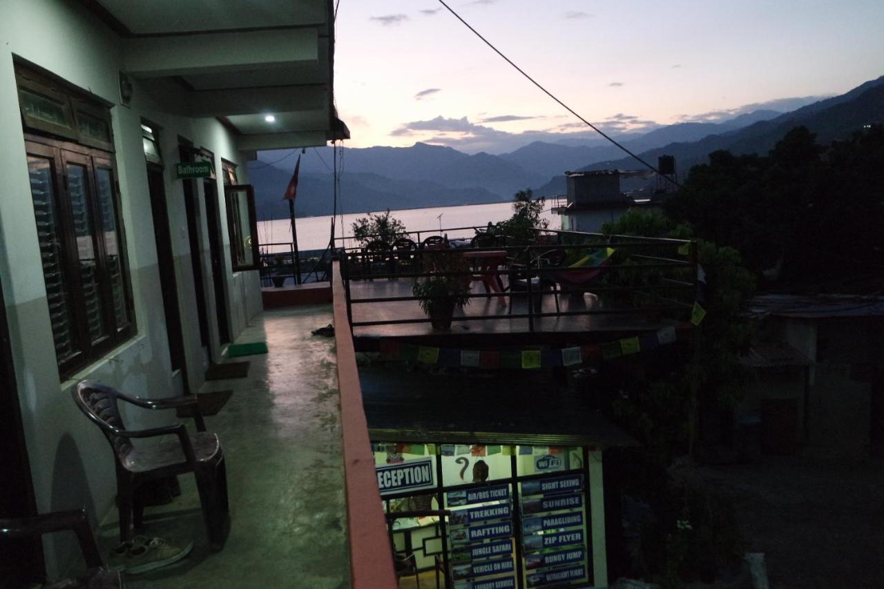 Pokhara Youth Hostel Bagian luar foto