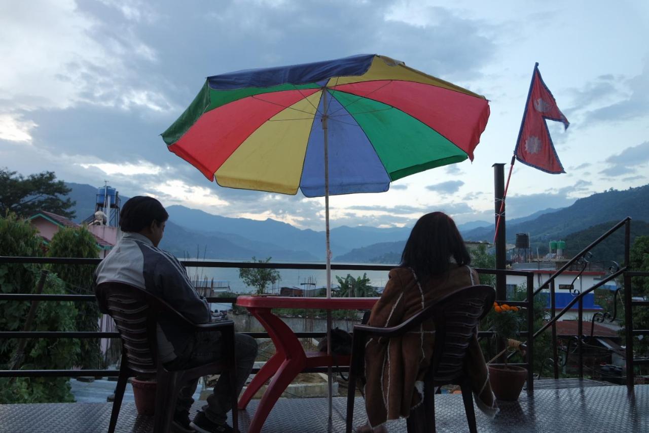 Pokhara Youth Hostel Bagian luar foto