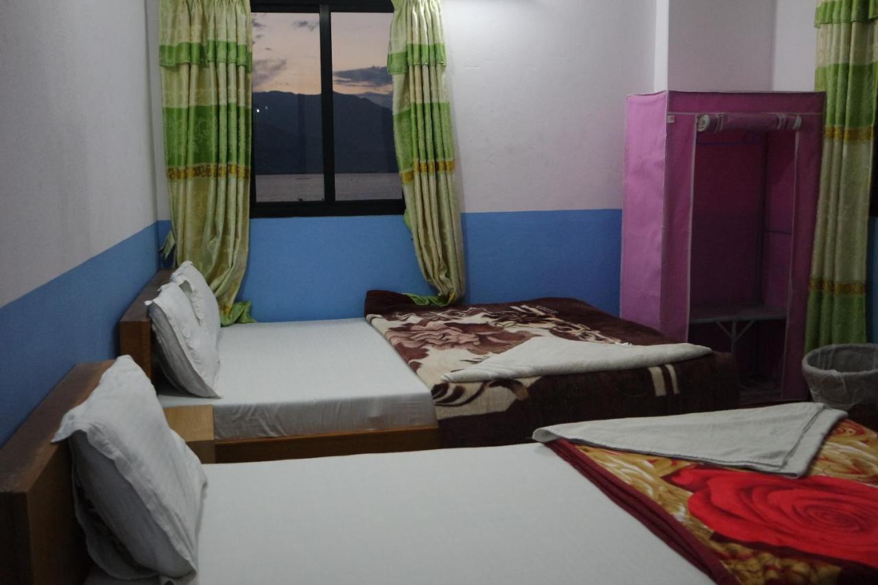 Pokhara Youth Hostel Bagian luar foto