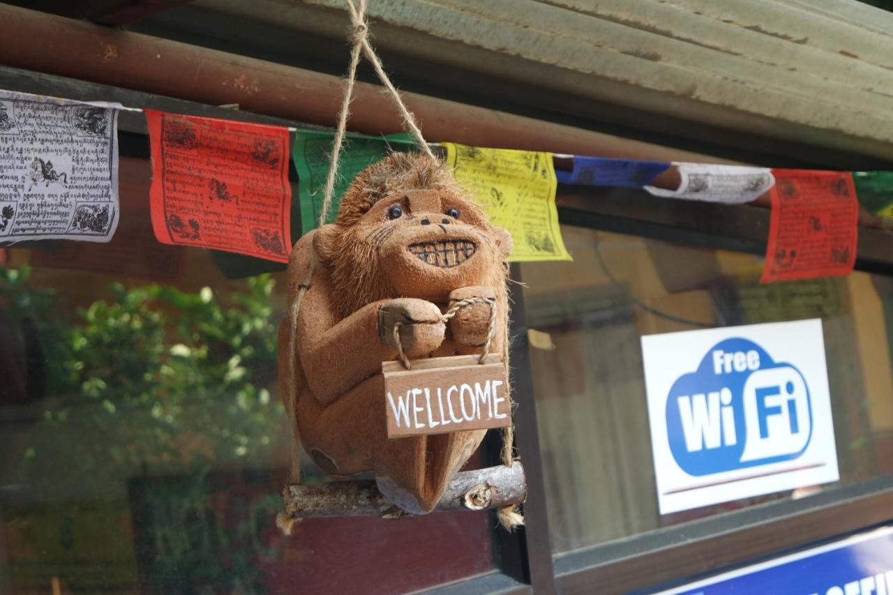 Pokhara Youth Hostel Bagian luar foto