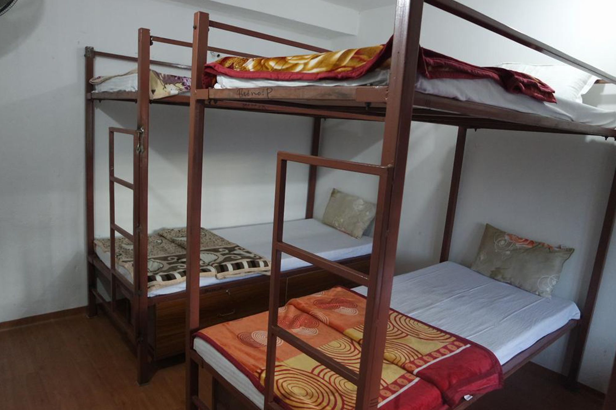 Pokhara Youth Hostel Bagian luar foto