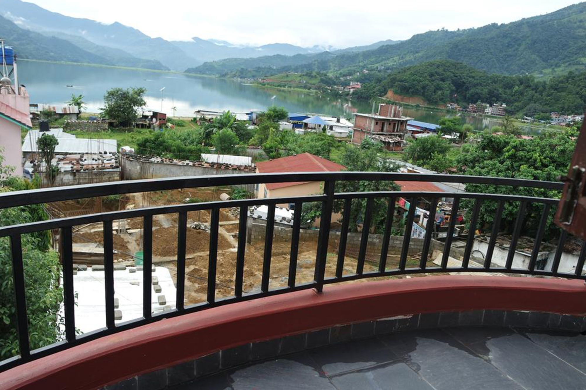 Pokhara Youth Hostel Bagian luar foto