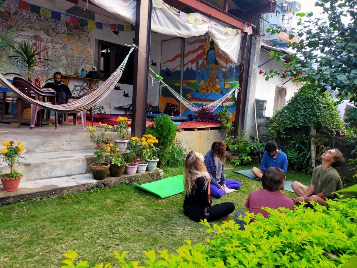 Pokhara Youth Hostel Bagian luar foto
